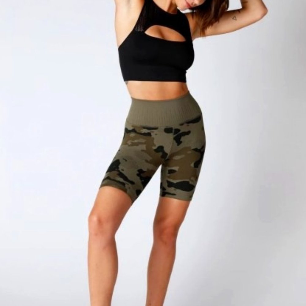 NWT Preminum Camo Biker Short